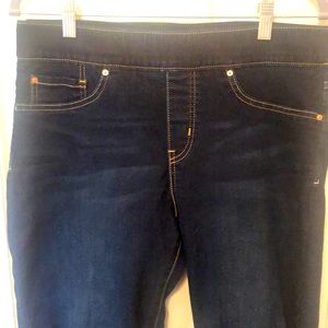 Levi’s Totally Shaping Pull-On Skinny Jeans Size 14M